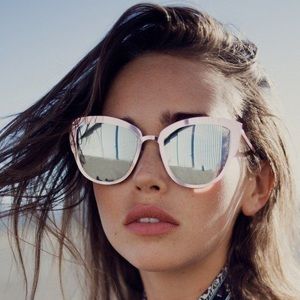 Quay Super Girl Sunglasses